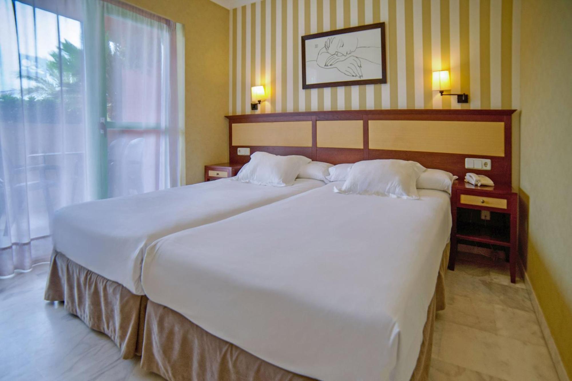 Suite Junior con vistas laterales al mar